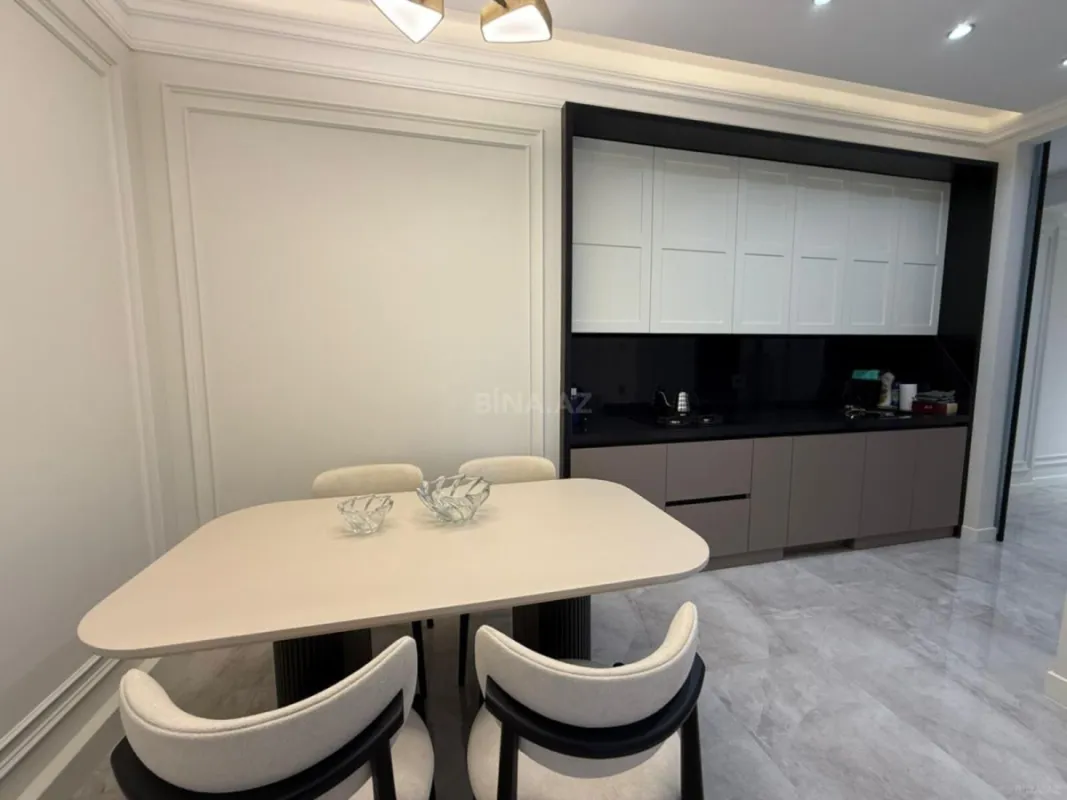 Satılır 3 otaqlı mənzil 92 m²