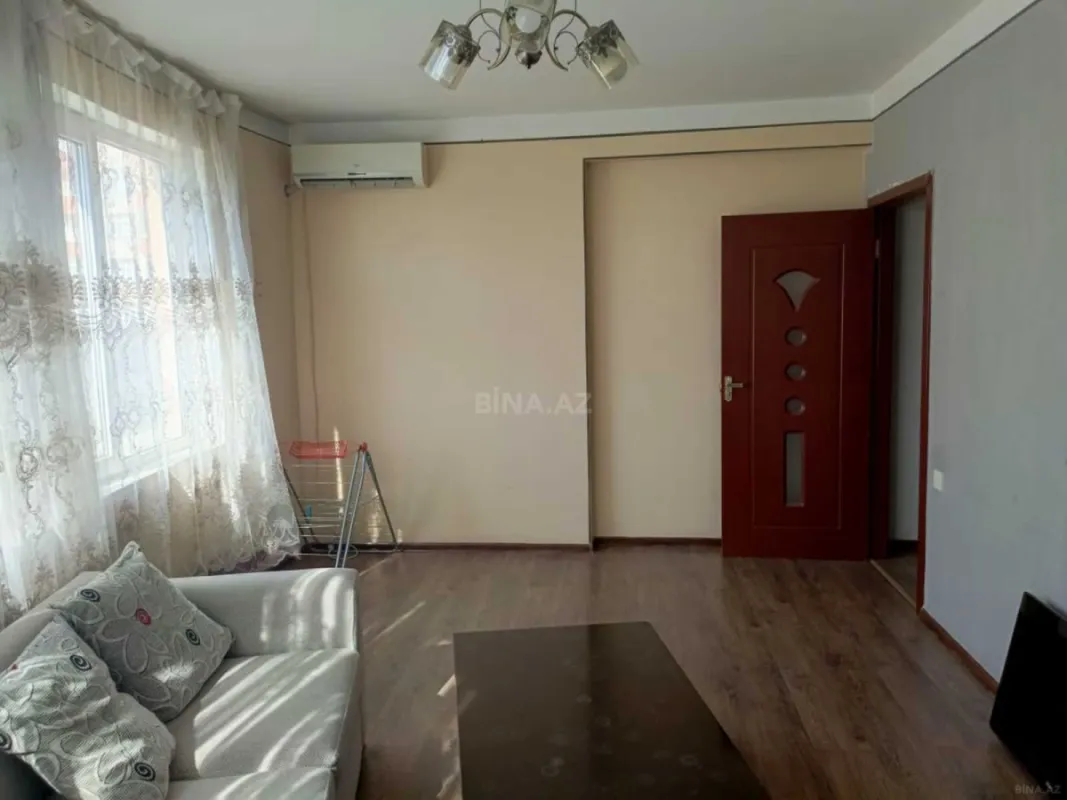 Kirayə verilir 2 otaqlı mənzil 70 m²