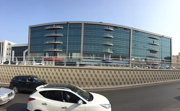 Kirayə verilir 2 otaqlı ofis 80 m²