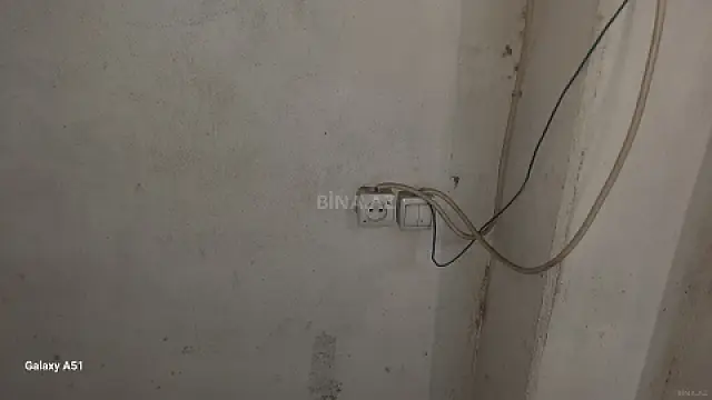 Kirayə verilir qaraj 20 m²