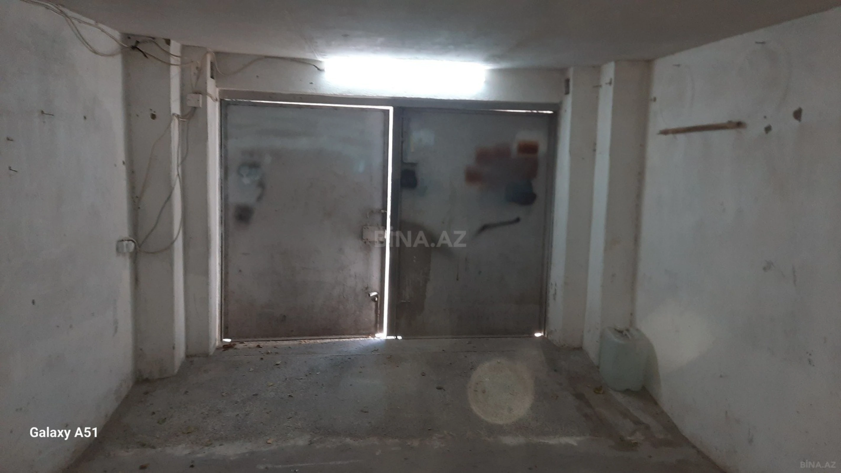 Kirayə verilir qaraj 20 m²
