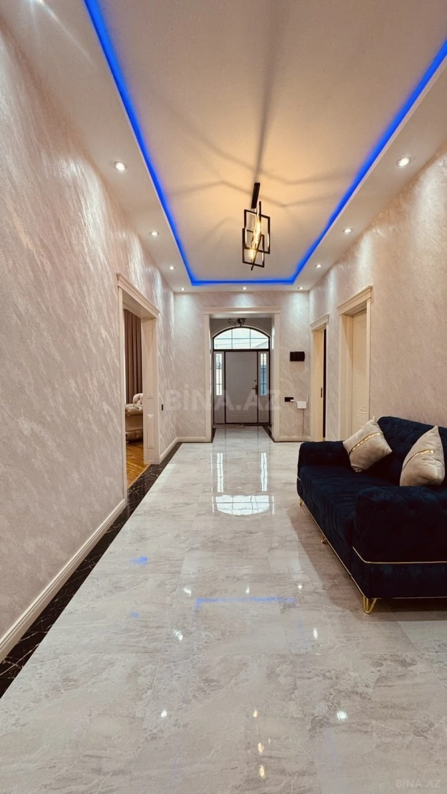 Satılır 5 otaqlı həyət evi 165 m²