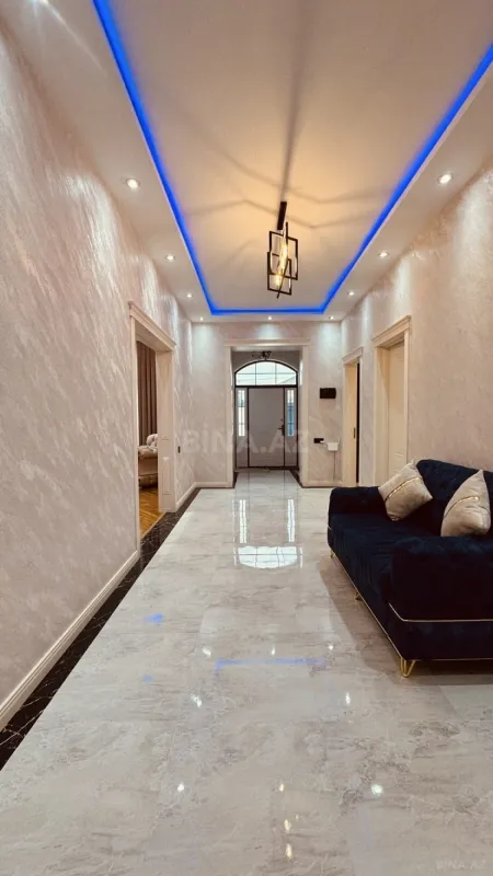 Satılır 5 otaqlı həyət evi 165 m²