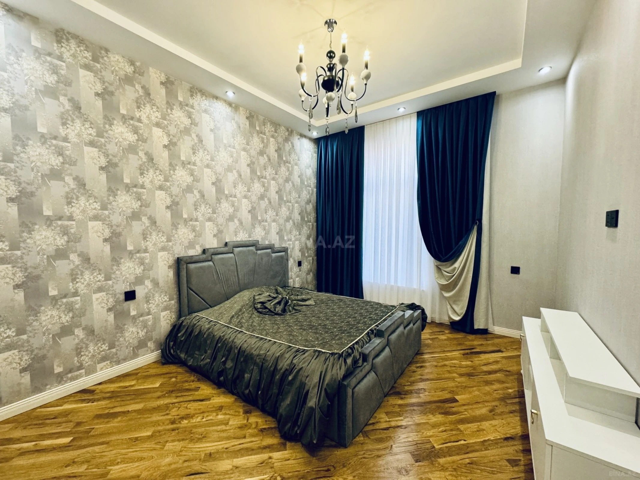 Satılır 5 otaqlı həyət evi 165 m²