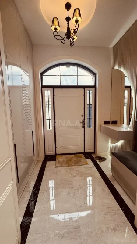 Satılır 5 otaqlı həyət evi 165 m²