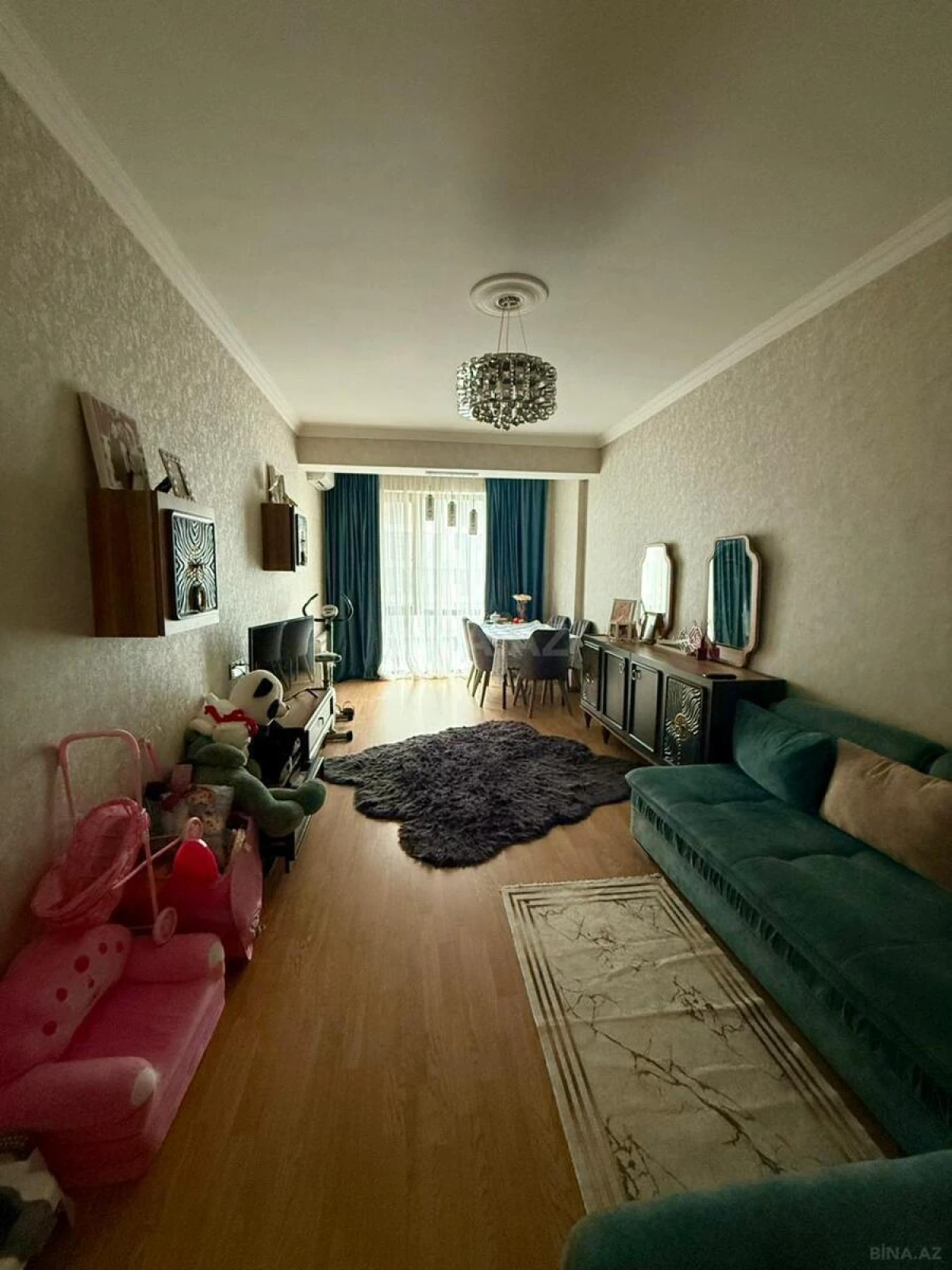 Satılır 2 otaqlı mənzil 82 m²