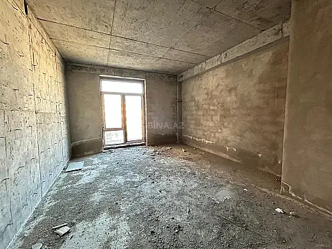 Satılır 4 otaqlı mənzil 200 m²