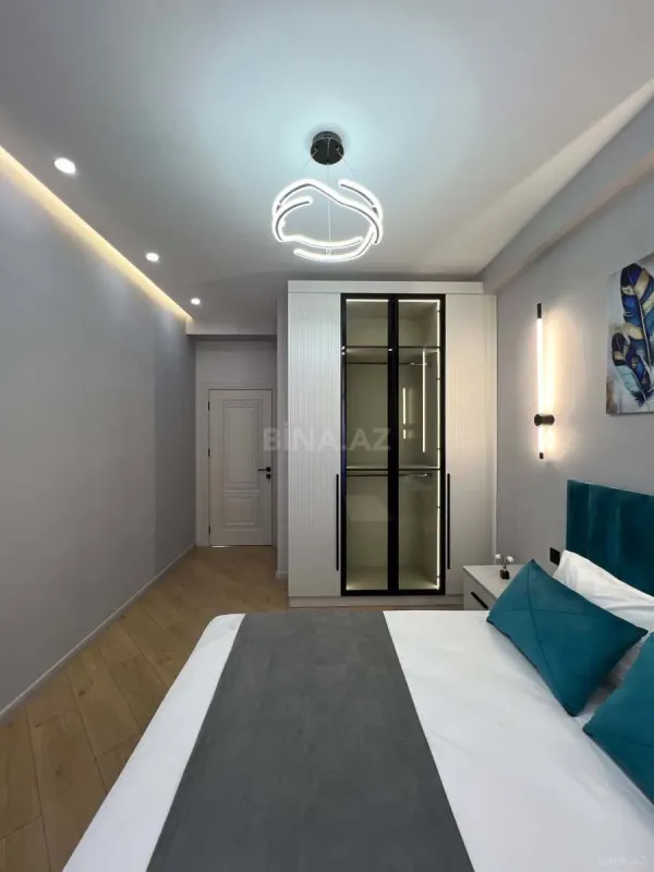 Satılır 2 otaqlı mənzil 55 m²