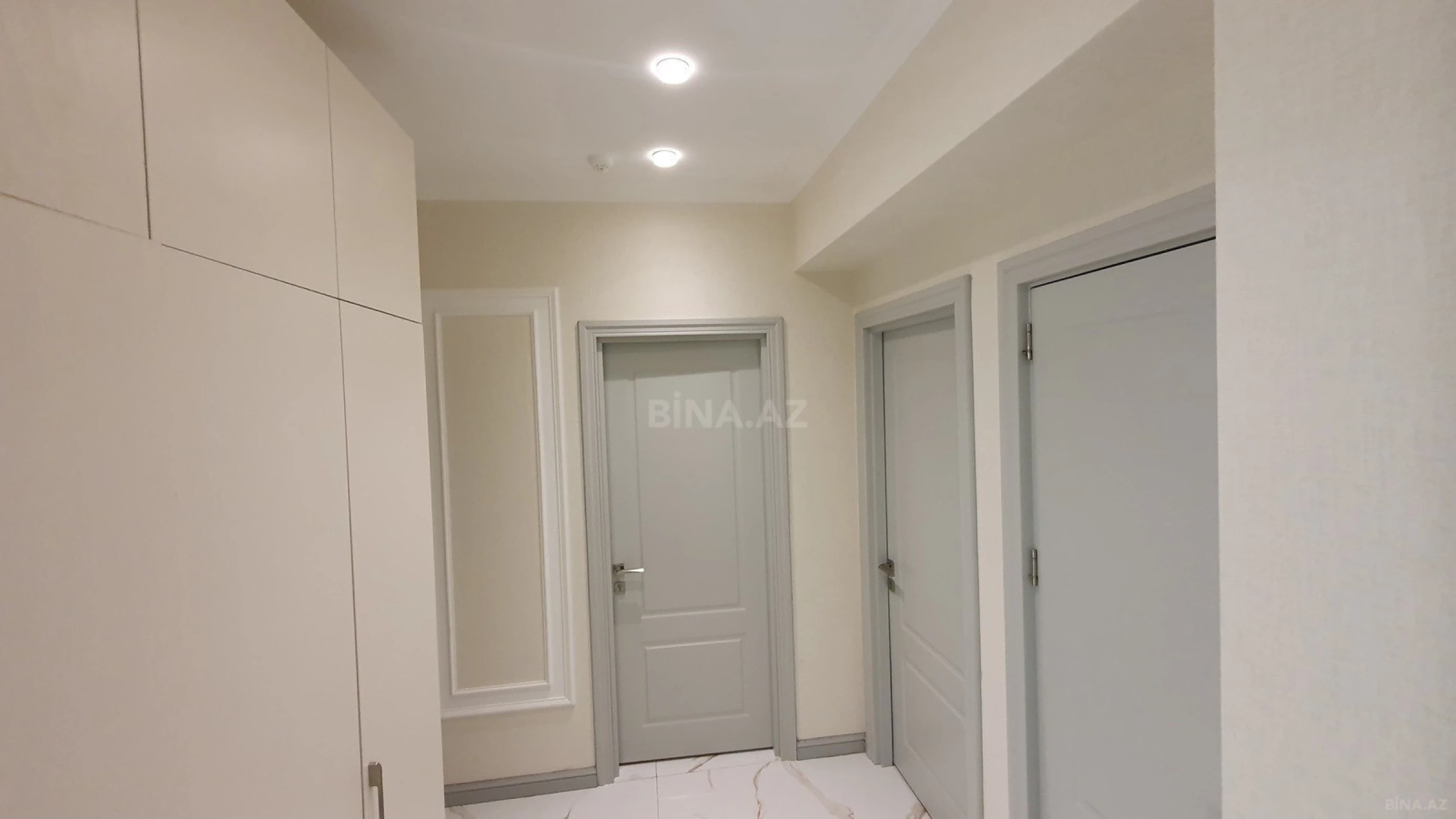 Satılır 3 otaqlı mənzil 71 m²