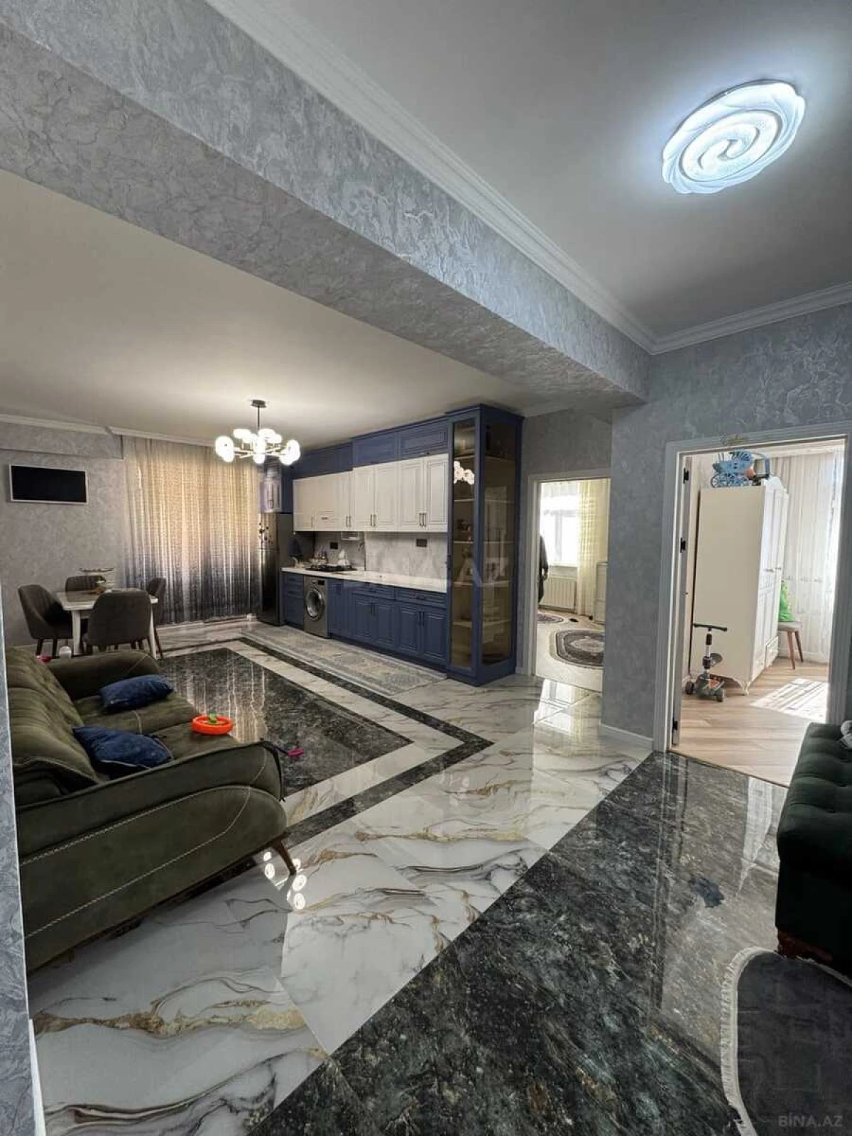 Satılır 3 otaqlı mənzil 94 m²
