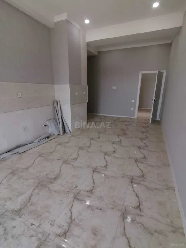 Satılır 4 otaqlı mənzil 147 m²