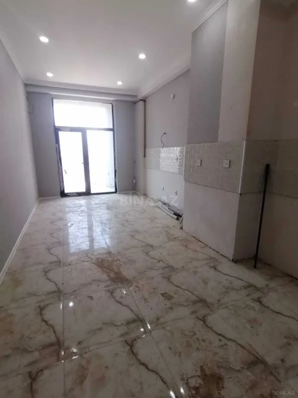 Satılır 4 otaqlı mənzil 147 m²