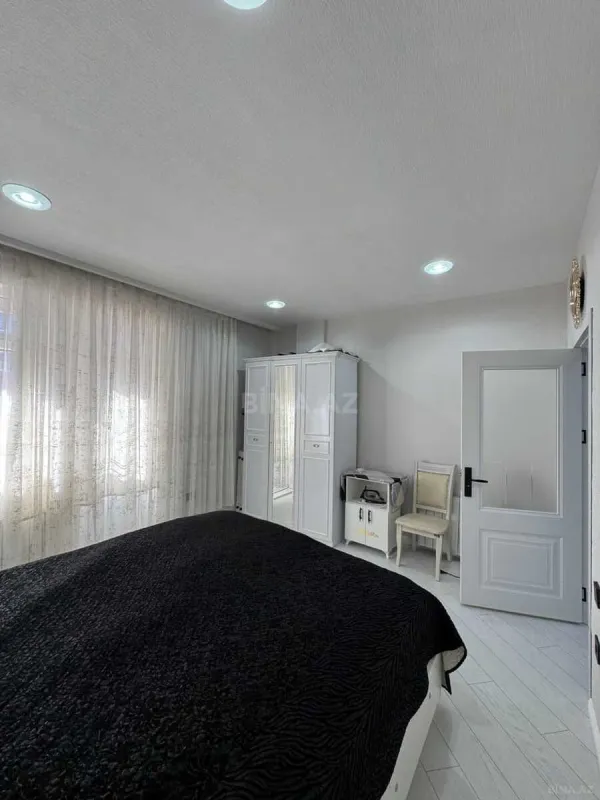 Satılır 3 otaqlı mənzil 96 m²