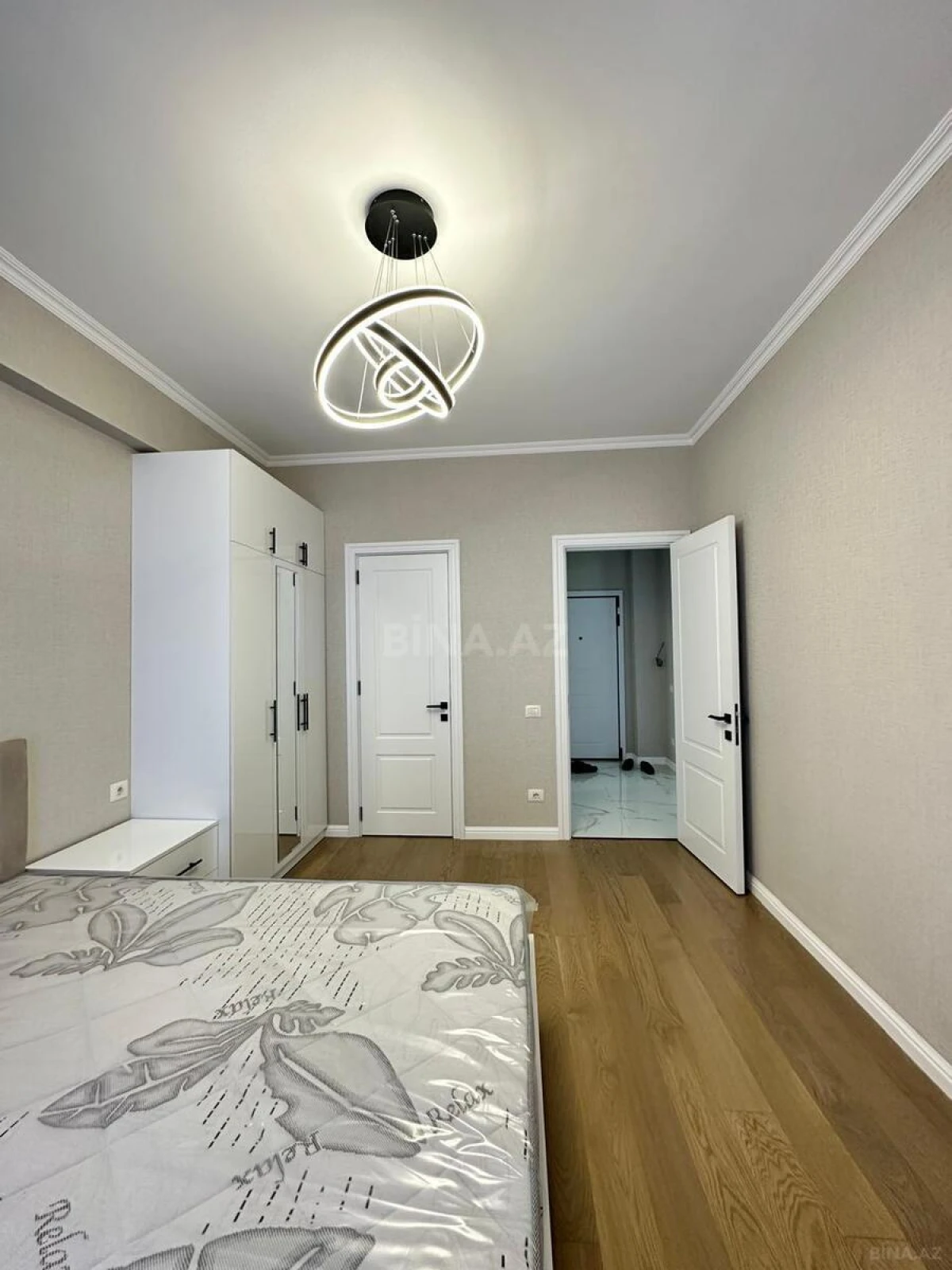 Kirayə verilir 3 otaqlı mənzil 100 m²