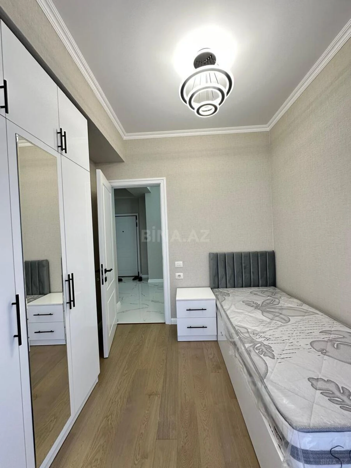 Kirayə verilir 3 otaqlı mənzil 100 m²