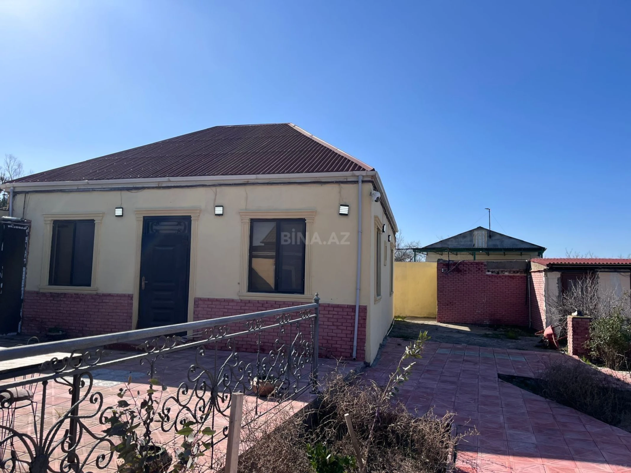 Satılır 3 otaqlı həyət evi 150 m²