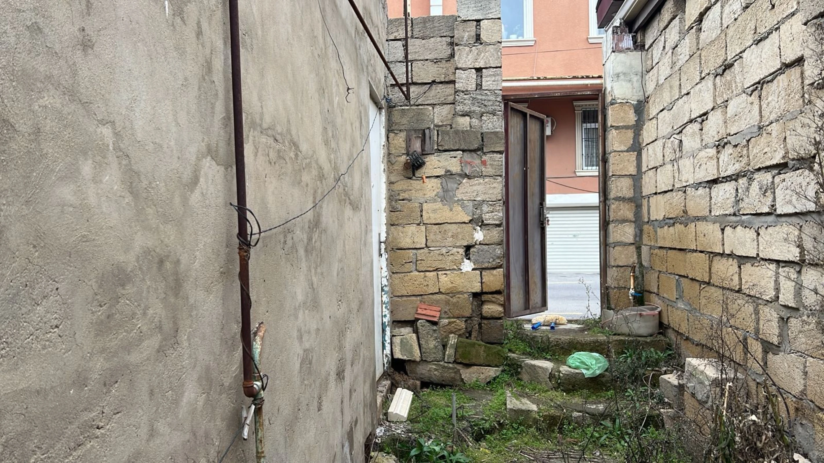 Satılır torpaq sahəsi 2.5 m²