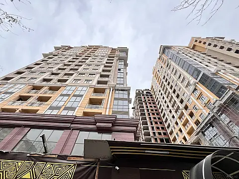 Satılır 3 otaqlı mənzil 100 m² — Bakı 3 otaq 100.00 m²