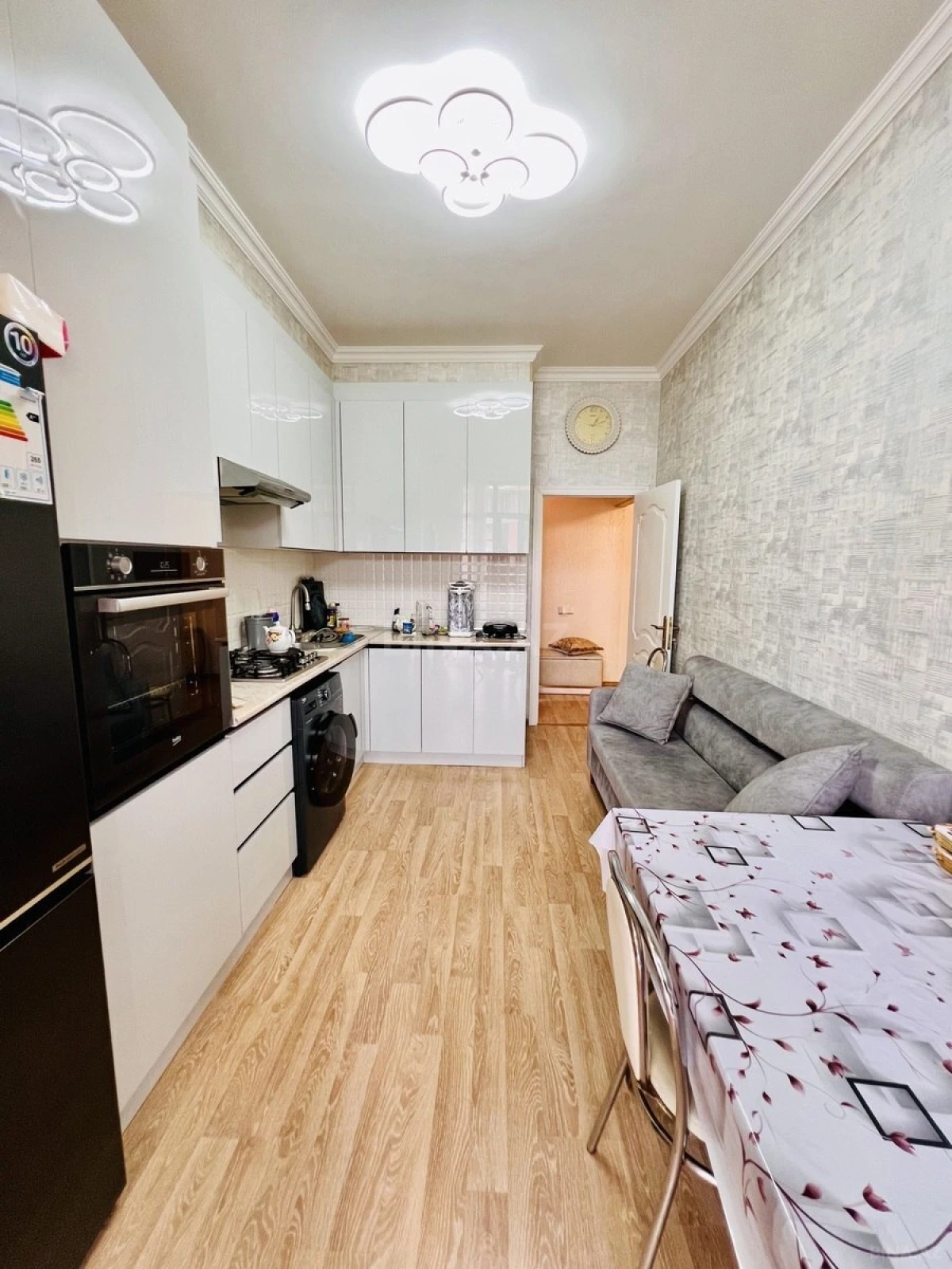 Satılır 3 otaqlı mənzil 100 m²