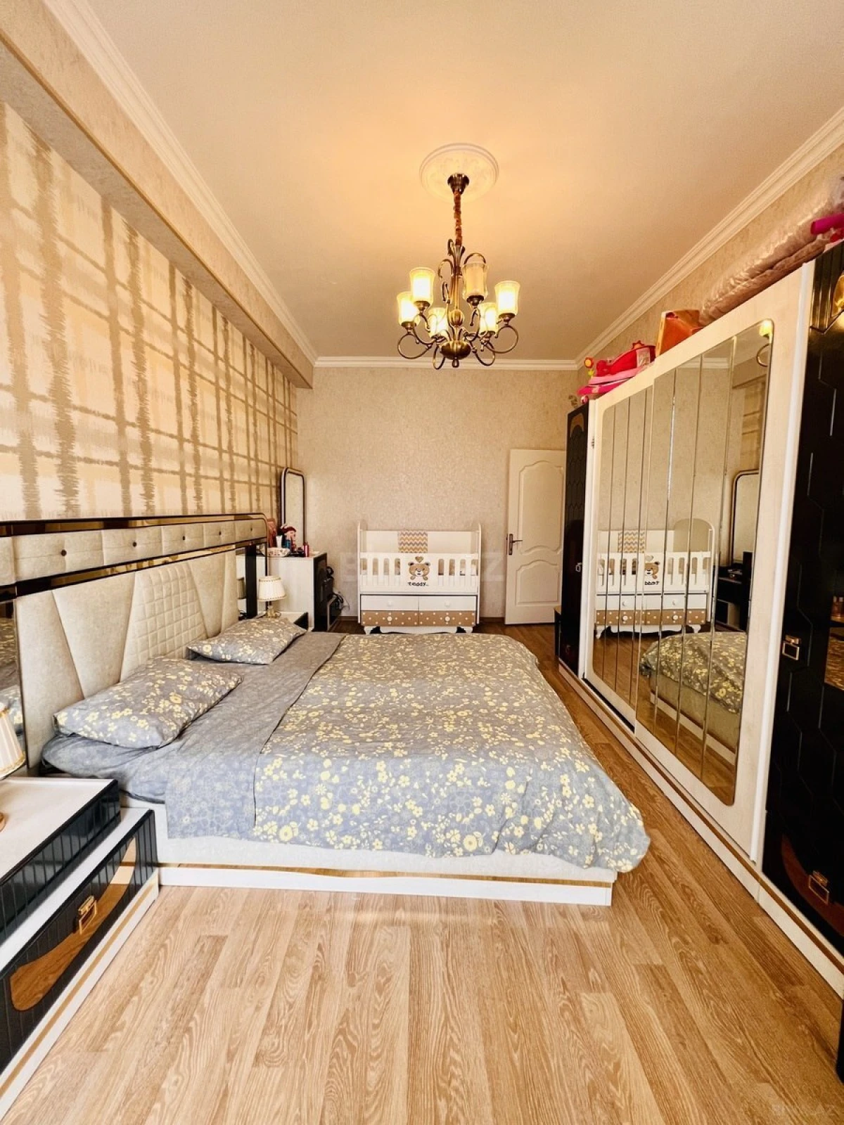 Satılır 3 otaqlı mənzil 100 m²