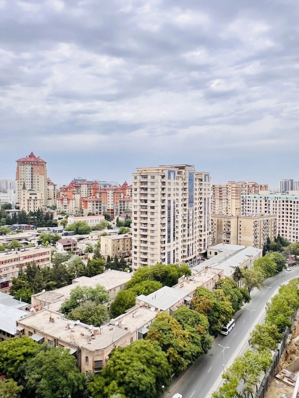 Satılır 3 otaqlı mənzil 100 m²