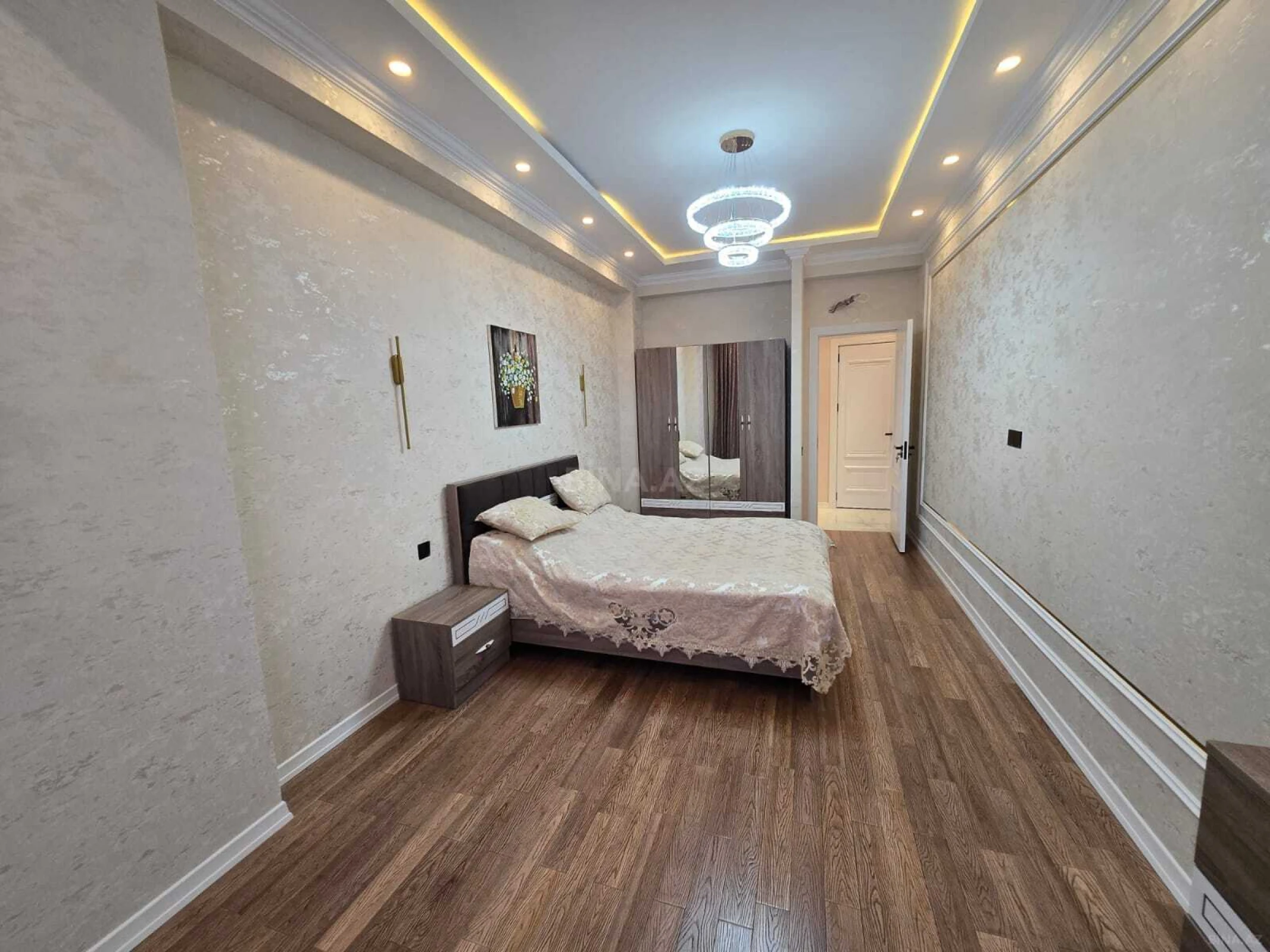 Satılır 3 otaqlı mənzil 100 m²