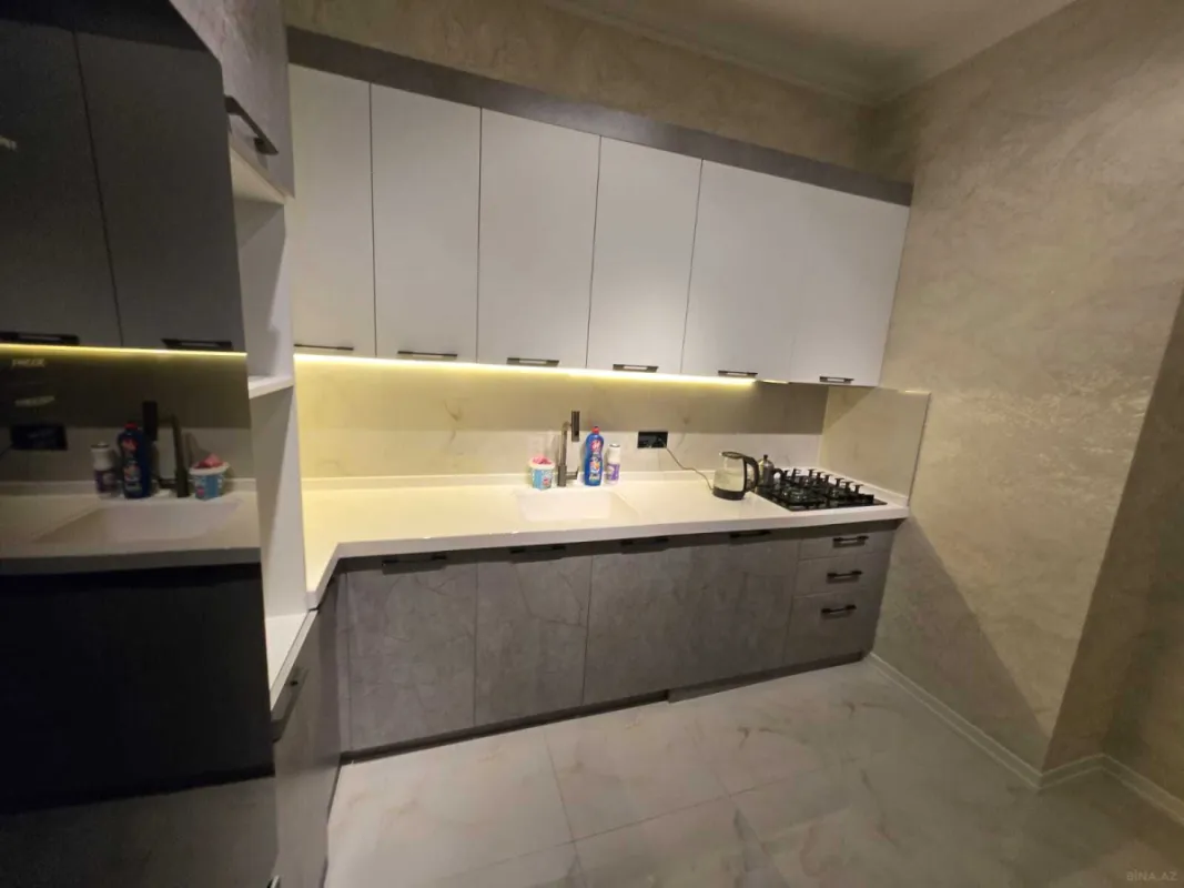 Satılır 3 otaqlı mənzil 100 m²