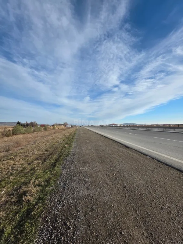 Satılır torpaq sahəsi 1200 m²