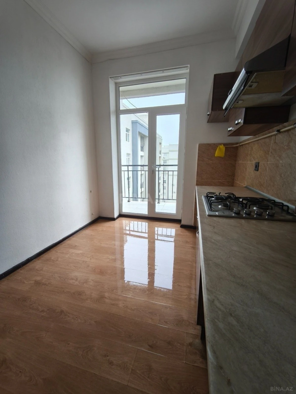 Satılır 2 otaqlı mənzil 72 m²