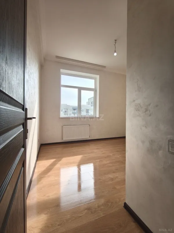 Satılır 2 otaqlı mənzil 72 m²