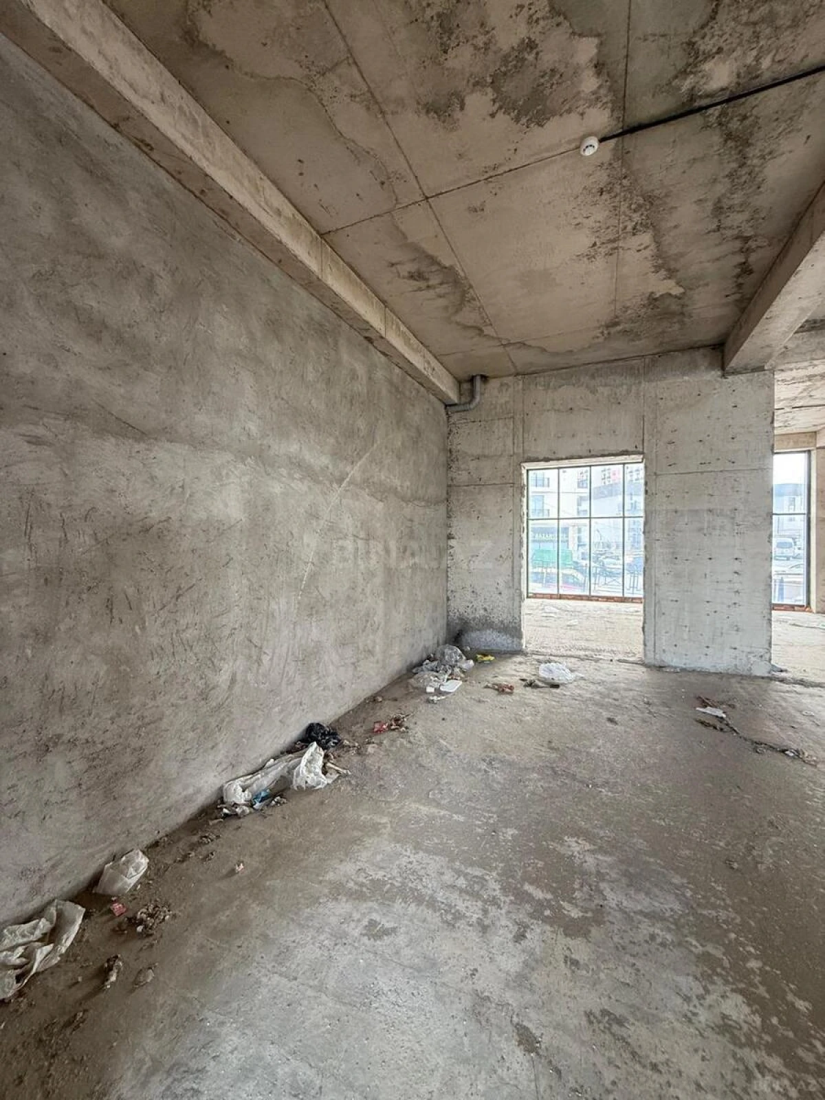 Satılır obyekt 194.5 m²