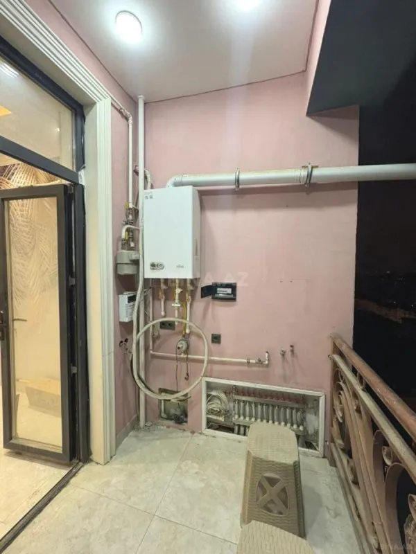 Satılır 2 otaqlı mənzil 72 m²