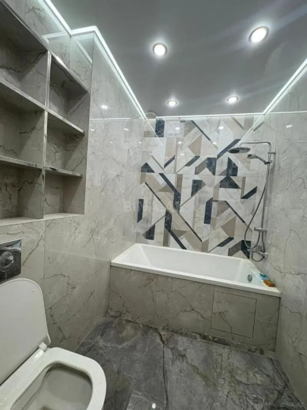 Satılır 2 otaqlı mənzil 72 m²