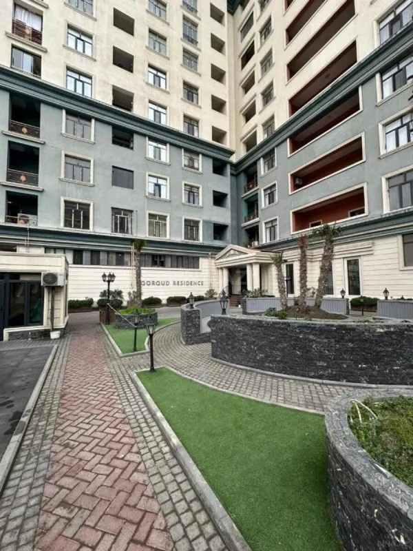 Satılır 2 otaqlı mənzil 72 m²