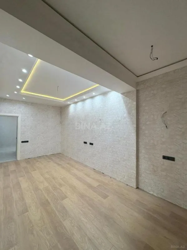 Satılır 2 otaqlı mənzil 72 m²