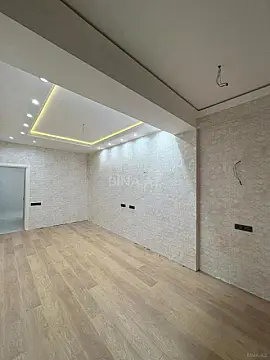 Satılır 2 otaqlı mənzil 72 m²