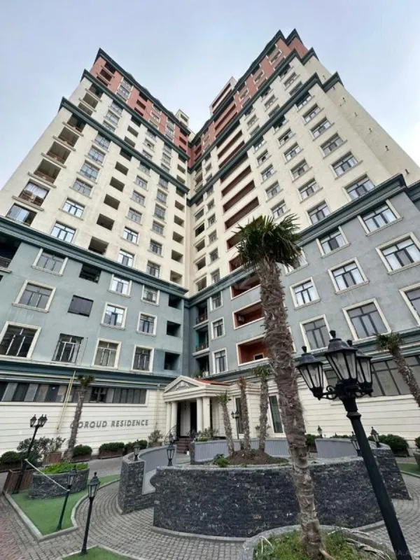 Satılır 2 otaqlı mənzil 72 m²