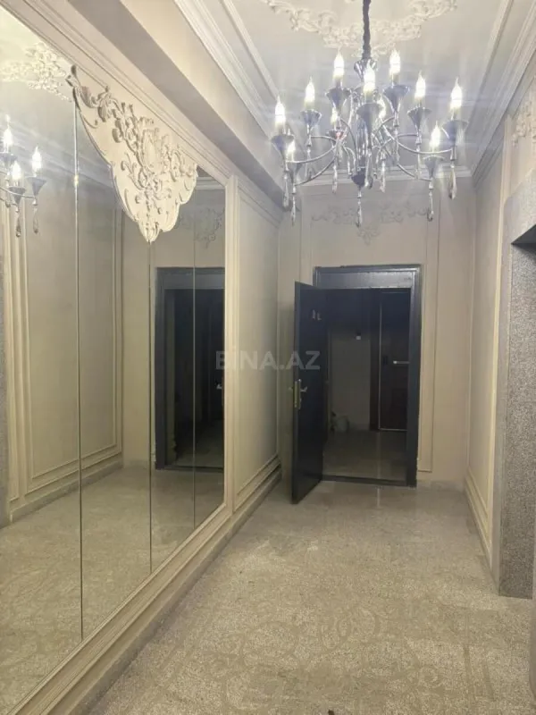Satılır 2 otaqlı mənzil 72 m²