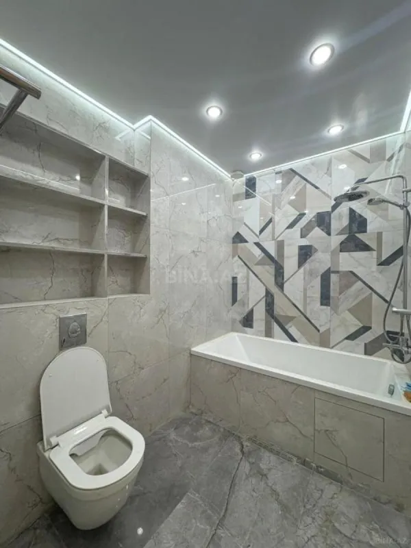 Satılır 2 otaqlı mənzil 72 m²