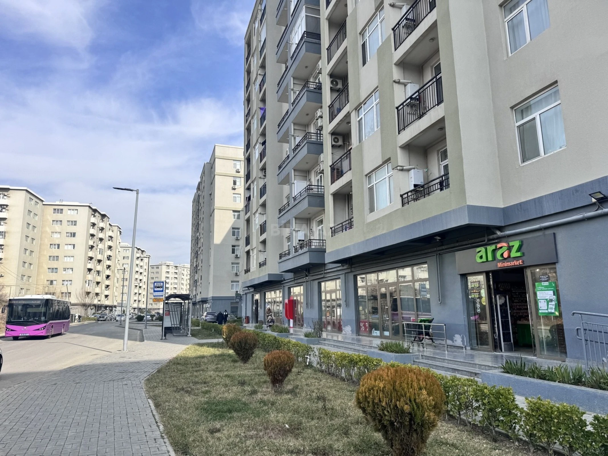 Kirayə verilir 2 otaqlı mənzil 63 m²