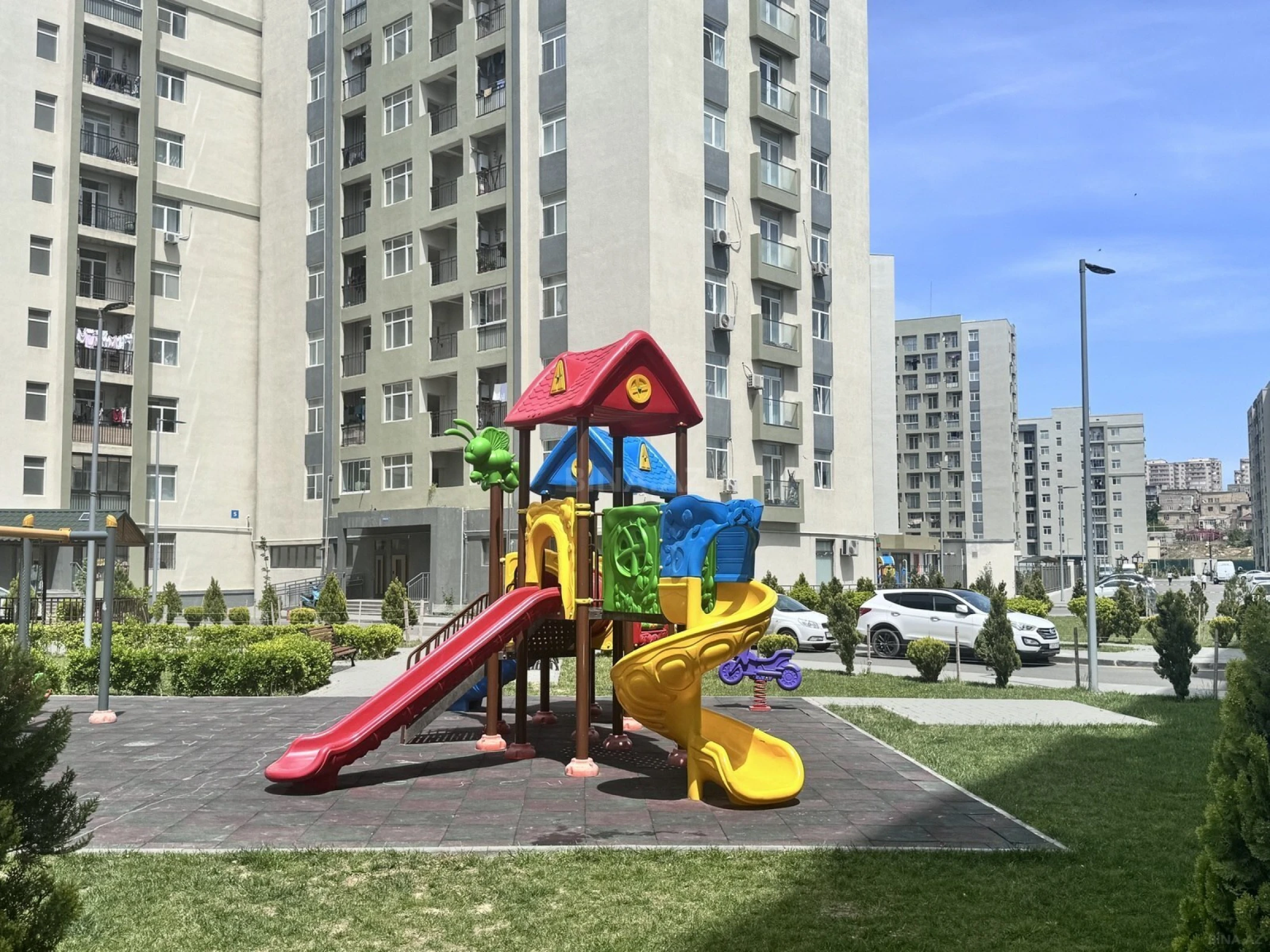 Kirayə verilir 2 otaqlı mənzil 63 m²