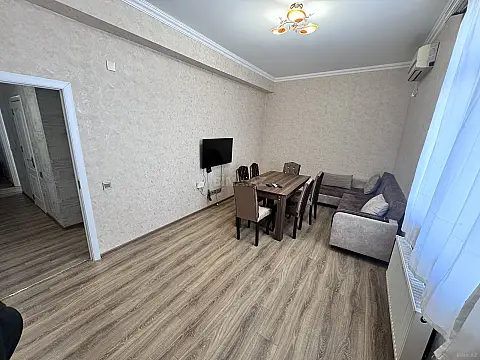 Kirayə verilir 2 otaqlı mənzil 63 m²