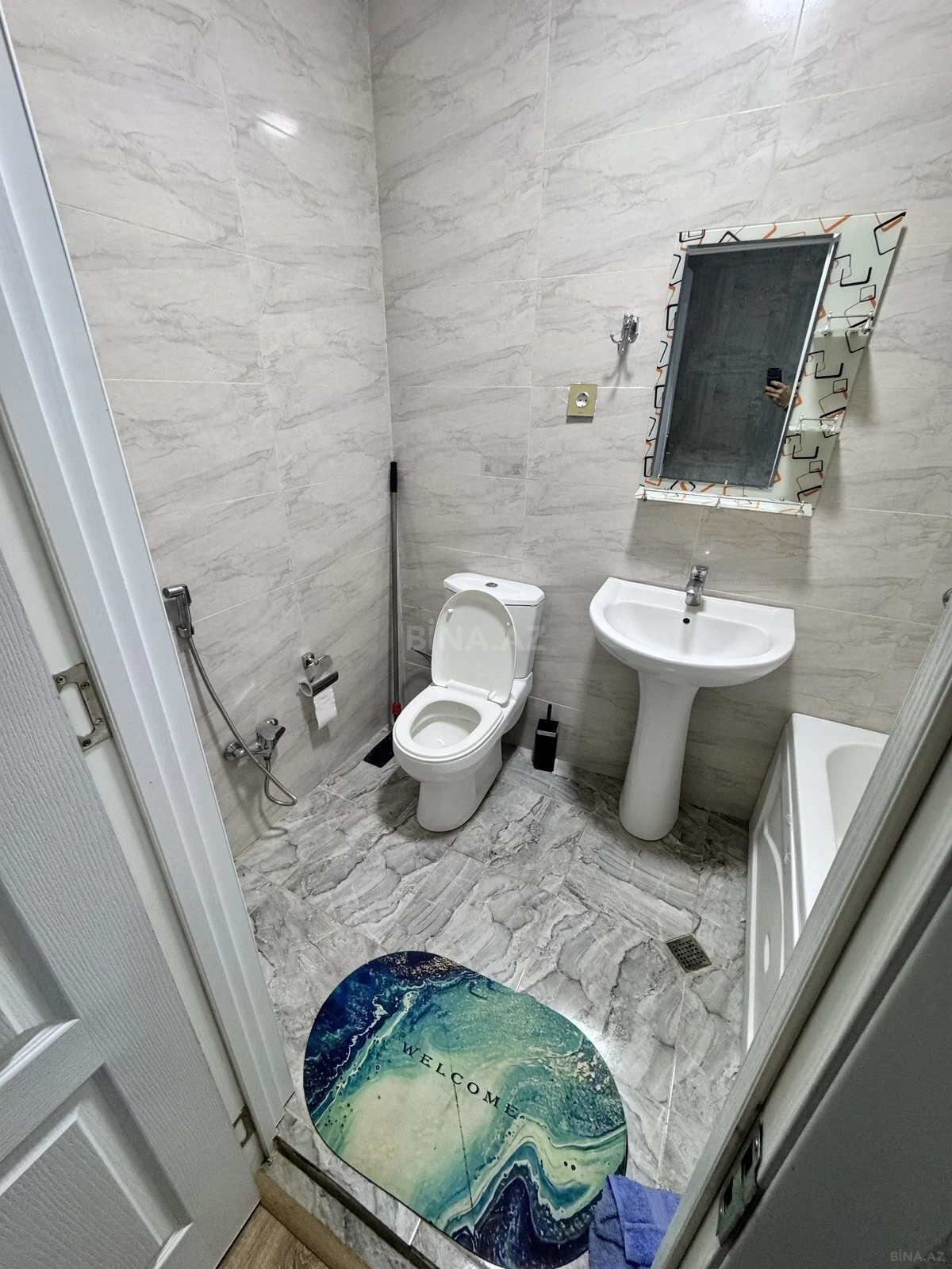Kirayə verilir 2 otaqlı mənzil 63 m²