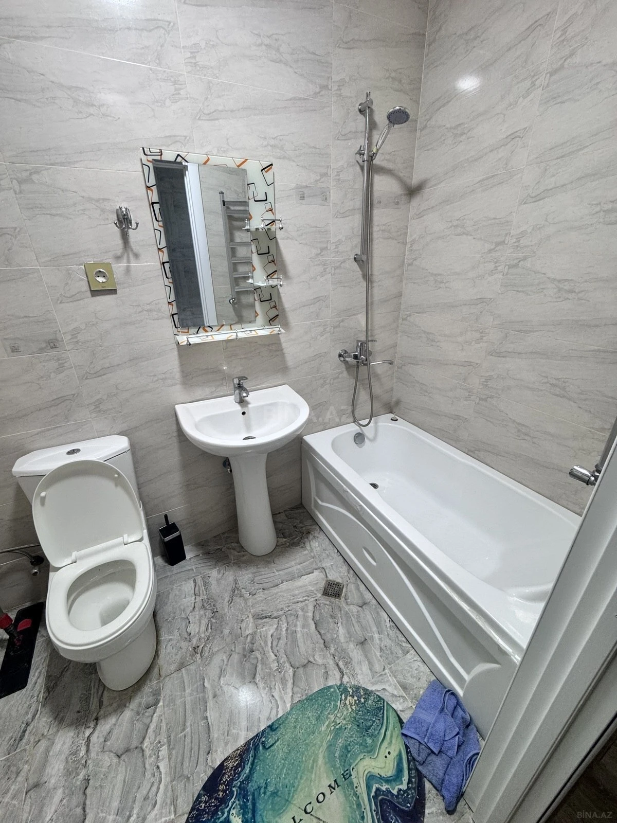 Kirayə verilir 2 otaqlı mənzil 63 m²