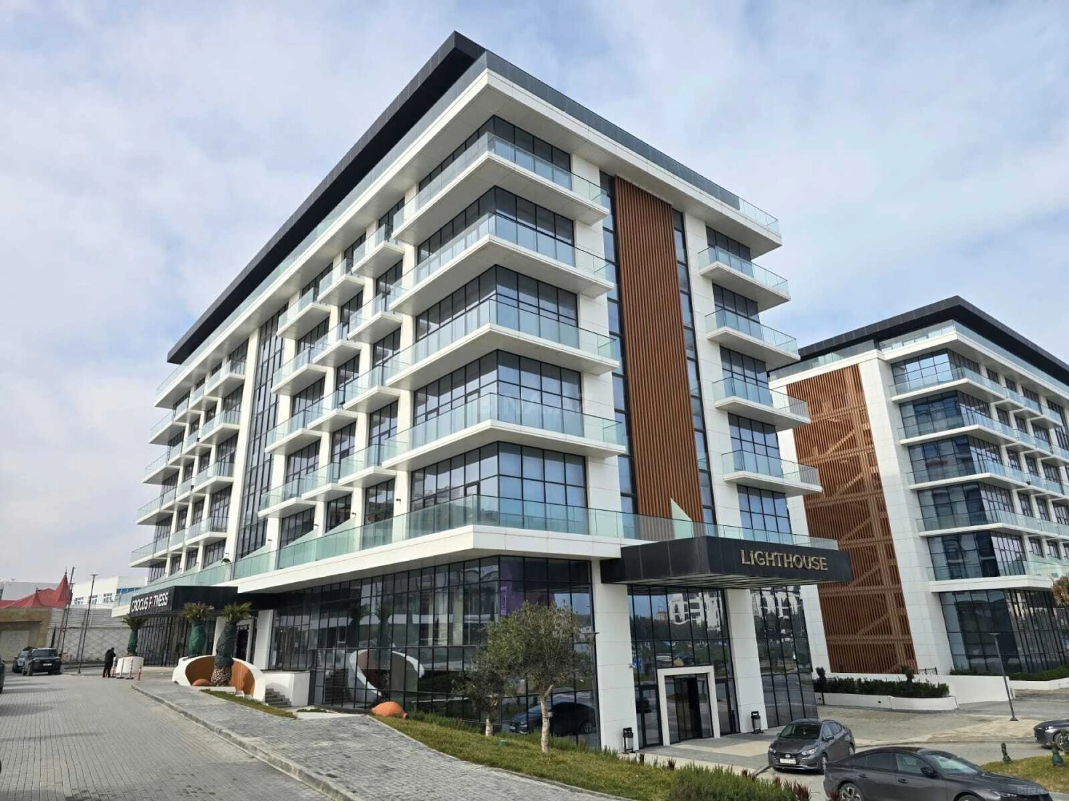 Satılır 2 otaqlı mənzil 78 m²