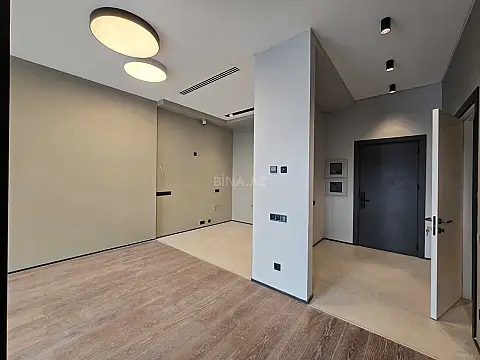 Satılır 2 otaqlı mənzil 78 m²