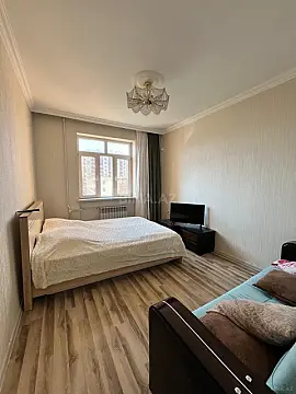 Satılır 3 otaqlı mənzil 80 m² — Bakı, Həzi Aslanov qəs. 3 otaq 80.00 m²