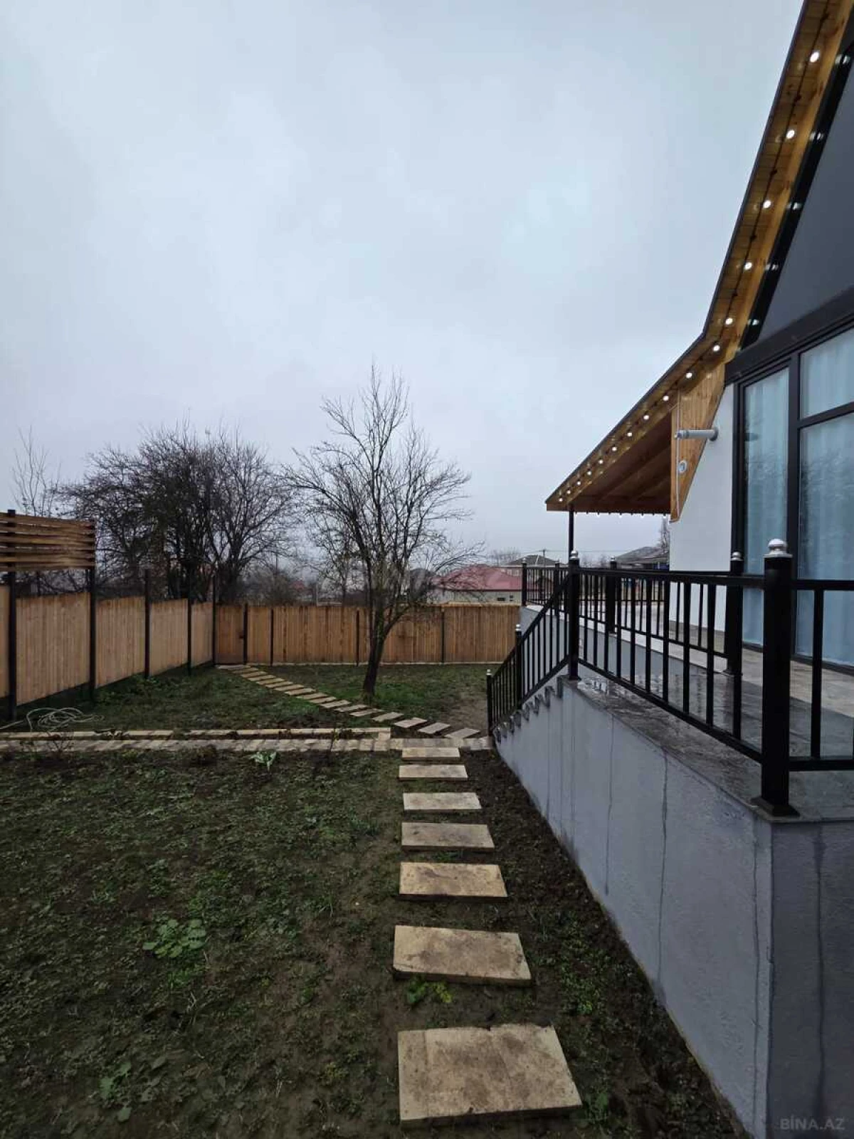 Satılır 4 otaqlı həyət evi 80 m²