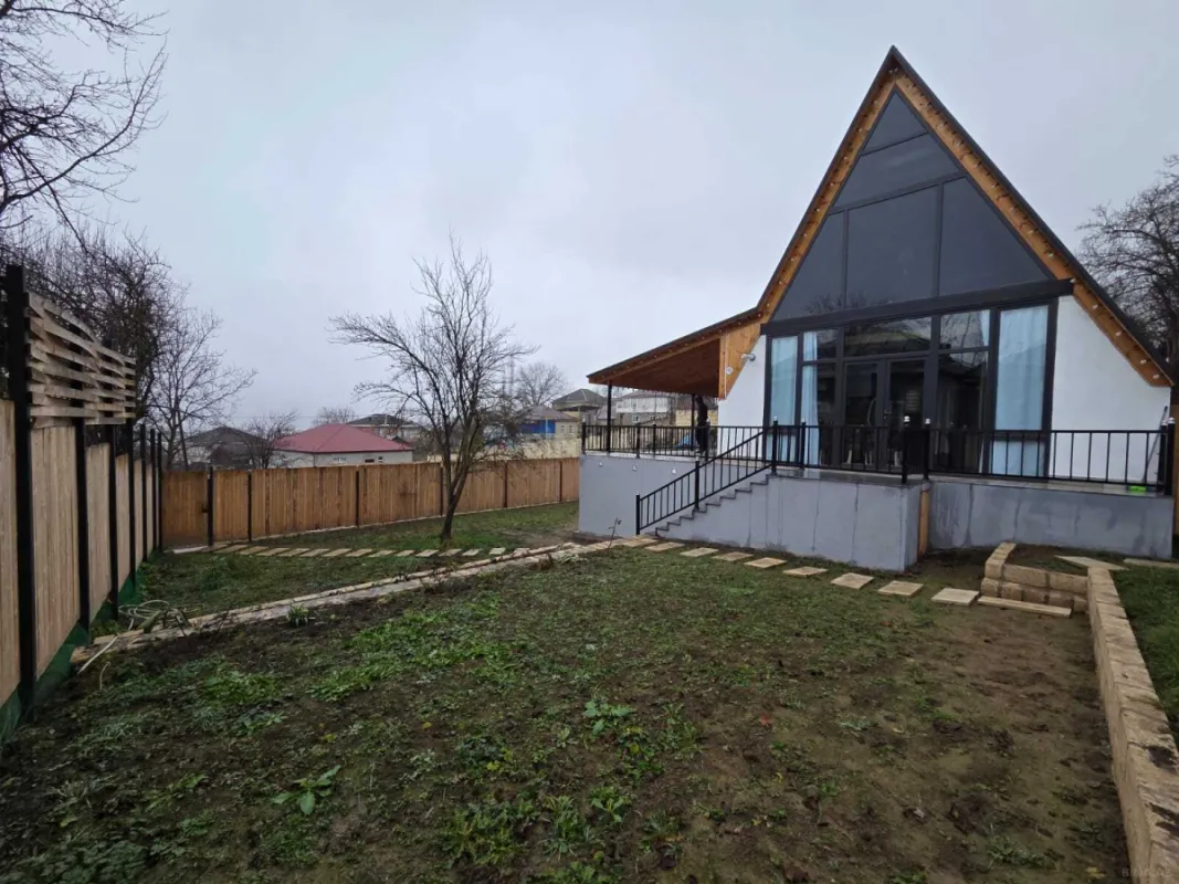 Satılır 4 otaqlı həyət evi 80 m²