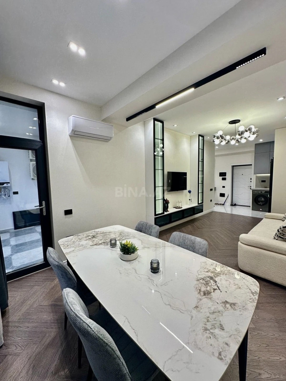 Satılır 2 otaqlı mənzil 60 m²